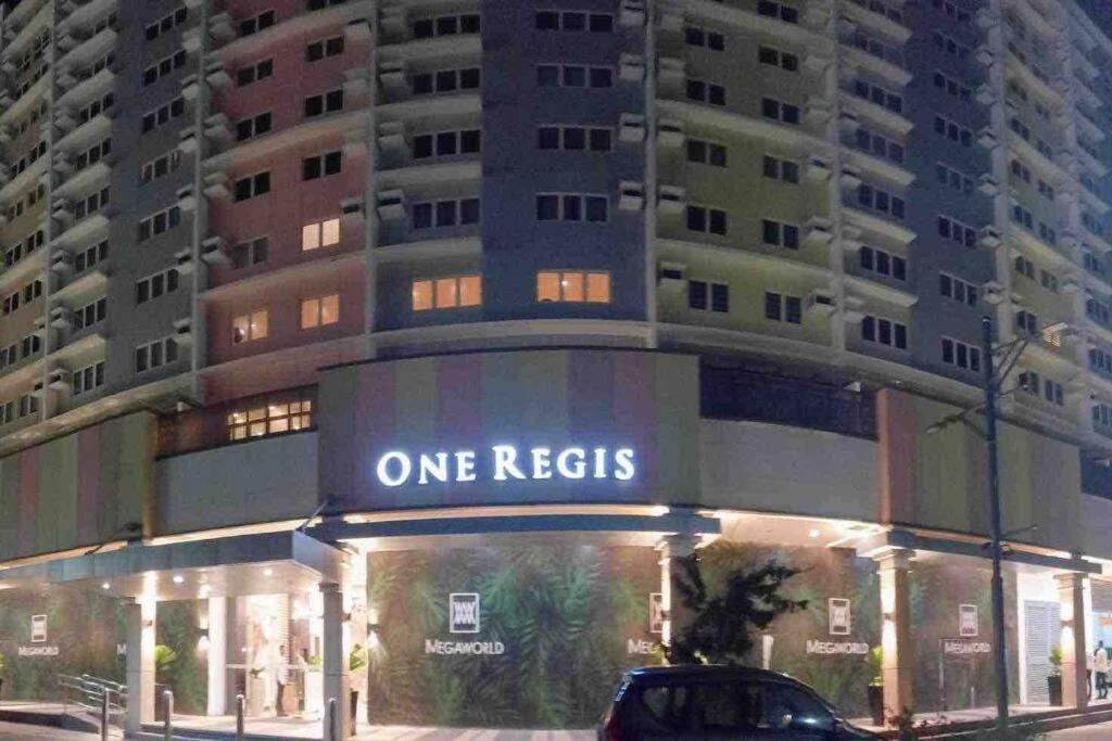 1br With Extra At One Regis- Megaworld * Bacolod
