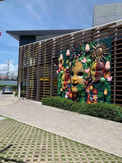 1br With Extra At One Regis- Megaworld * Bacolod