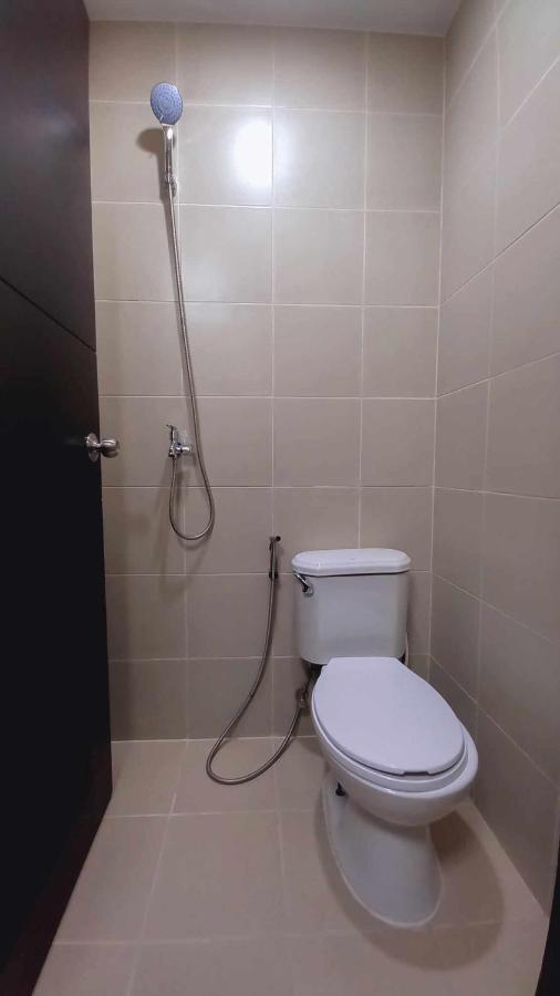 1br With Extra At One Regis- Megaworld Bacolod