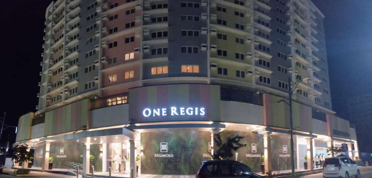 1br With Extra At One Regis- Megaworld * Bacolod