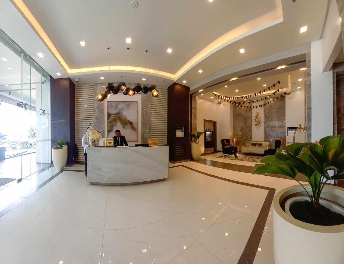 1br With Extra At One Regis- Megaworld Apartment Bacolod